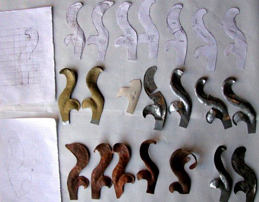 Entwicklung und Nachfertigung der fehlenden Blätter.